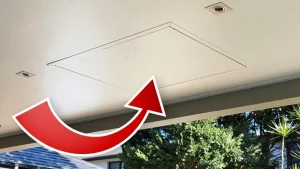 «Non avevamo idea che esistesse» – Dopo 17 anni, un proprietario di casa trova un televisore nel soffitto della sua stanza e ora ne ha uno nuovo